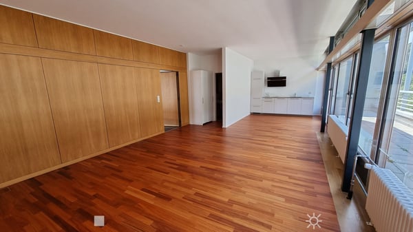 Modernes 1.5-Zimmer-Loft im 7. Stock mit Panoramablick in Biel/Bienne 1