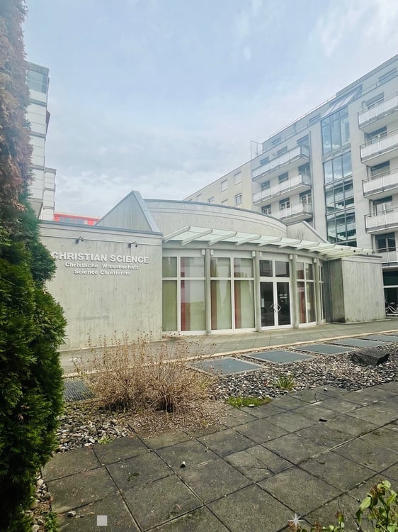Versammlung- oder Hörsaal / Schulungs- oder Büroräumlichkeit an zentraler, ruhiger Lage in Biel 2