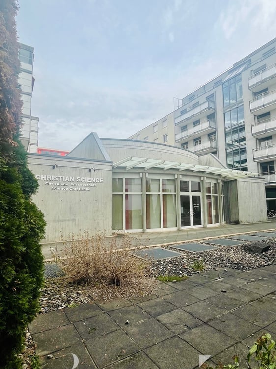 Versammlung- oder Hörsaal / Schulungs- oder Büroräumlichkeit an zentraler, ruhiger Lage in Biel 2