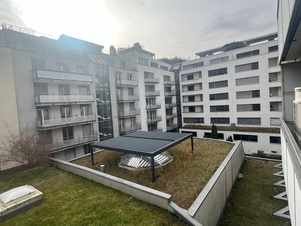 Versammlung- oder Hörsaal / Schulungs- oder Büroräumlichkeit an zentraler, ruhiger Lage in Biel 4