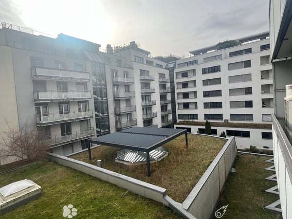 Versammlung- oder Hörsaal / Schulungs- oder Büroräumlichkeit an zentraler, ruhiger Lage in Biel 4