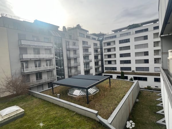 Versammlung- oder Hörsaal / Schulungs- oder Büroräumlichkeit an zentraler, ruhiger Lage in Biel 4