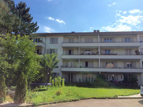 Helle 3-Zimmer-Wohnung mit Balkon in Büren an der Aare 1