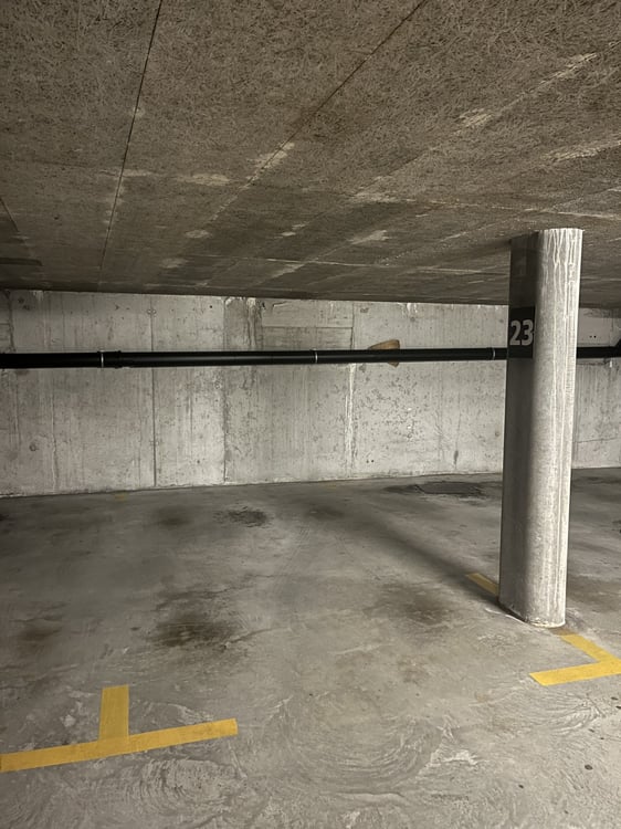 Einstellhallenplatz im Stadtzentrum von Biel zum Mieten 2