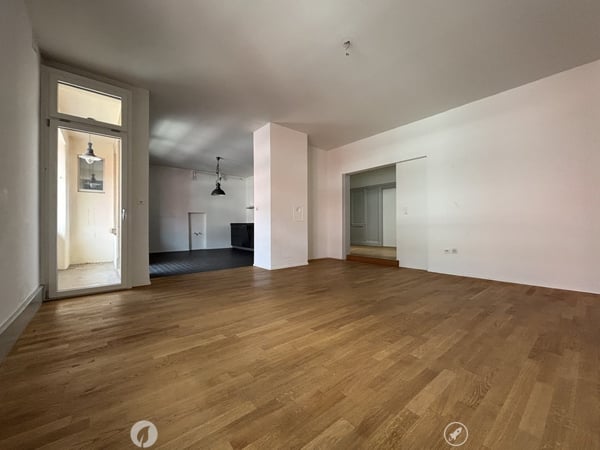 Grosszügige Loft mit separatem Schlafzimmer 4