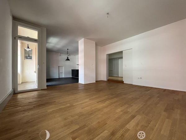 Grosszügige Loft mit separatem Schlafzimmer 4