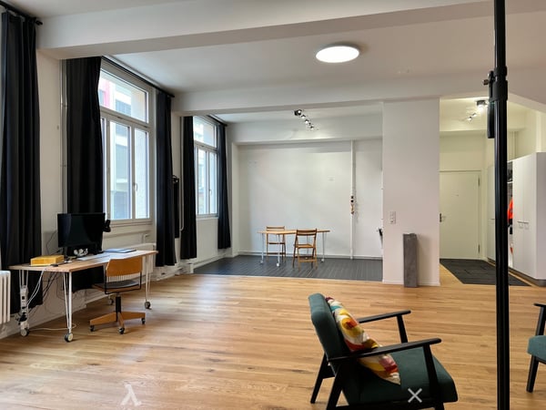 Grosszügiges Loft-Atelier / Büro an zentraler Lage 2