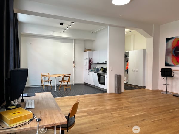 Grosszügiges Loft-Atelier / Büro an zentraler Lage 3