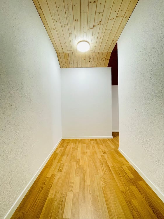 Renoviertes, grosszügiges Studio in Aegerten 6
