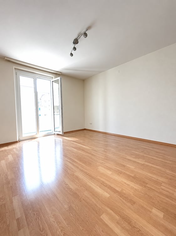 Zentrale 2.5-Zimmerwohnung 3