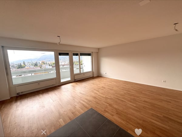 Komplett sanierte 2.5-Zimmerwohnung 3