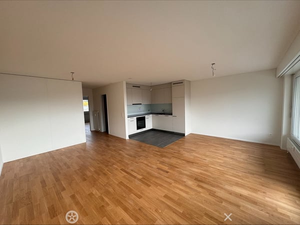 Komplett sanierte 3.5-Zimmerwohnung 2