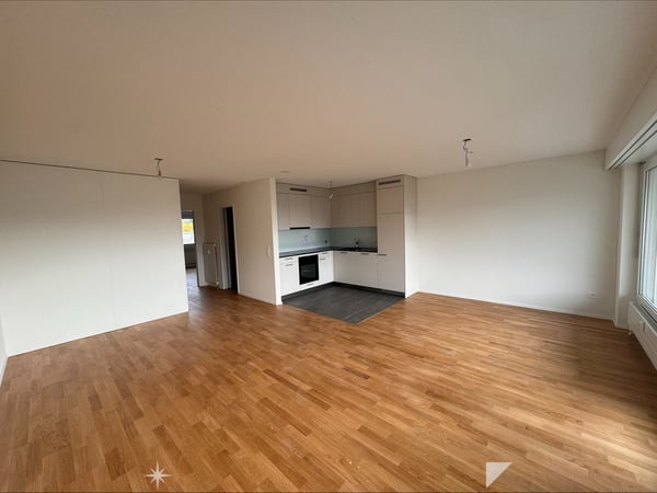 Komplett sanierte 3.5-Zimmerwohnung 2