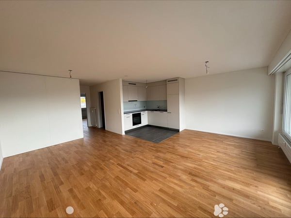 Komplett sanierte 3.5-Zimmerwohnung 2