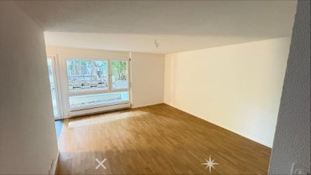 Helle 4.5-Zimmer-Wohnung im Erdgeschoss mit Gartensitzplatz 1