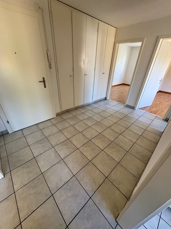 Attraktive 2.5-Zimmerwohnung in ruhigem Quartier 8