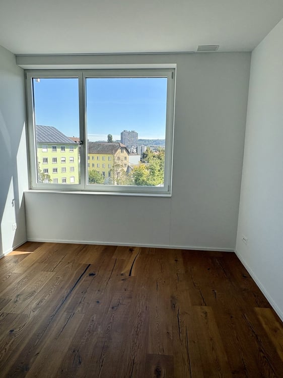 Exklusive und moderne 2.5-Zimmer-Wohnung mit Seenähe in Nidau 10