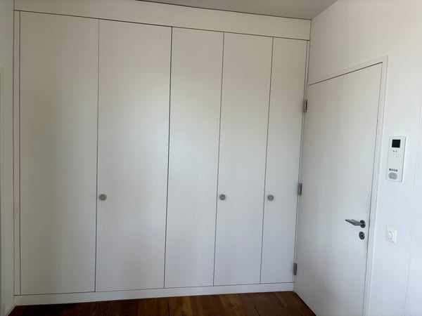 Exklusive und moderne 2.5-Zimmer-Wohnung mit Seenähe in Nidau 12