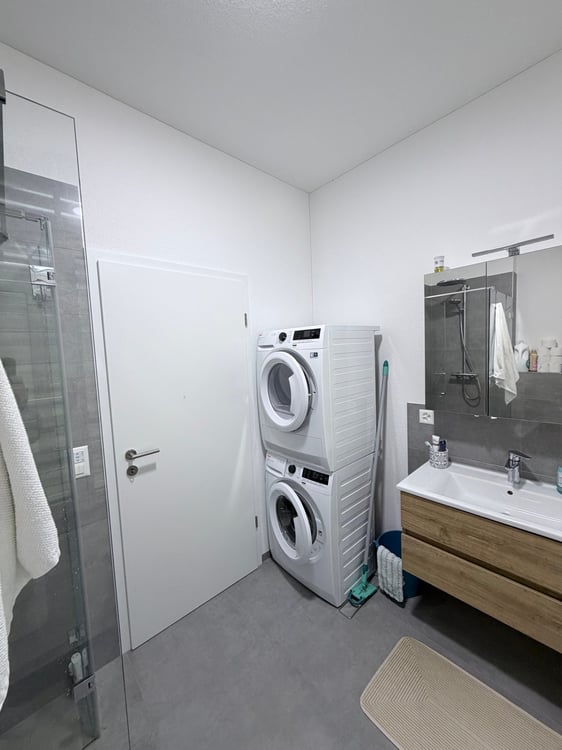 Stilvolle Loftwohnung mit moderner Ausstattung am Oberen Quai 51 in Biel/Bienne 12