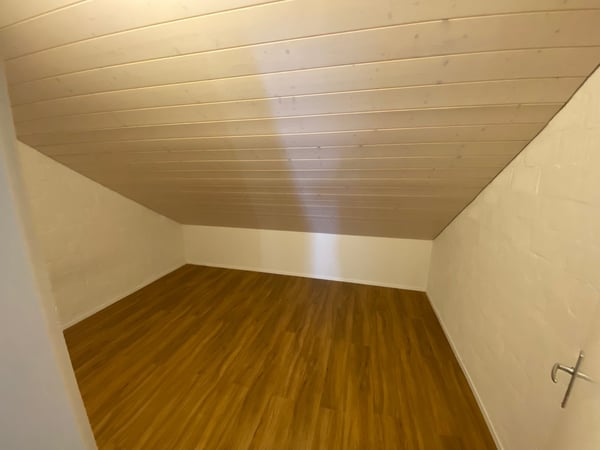 1.5 Zimmerwohnung in Nidau 6