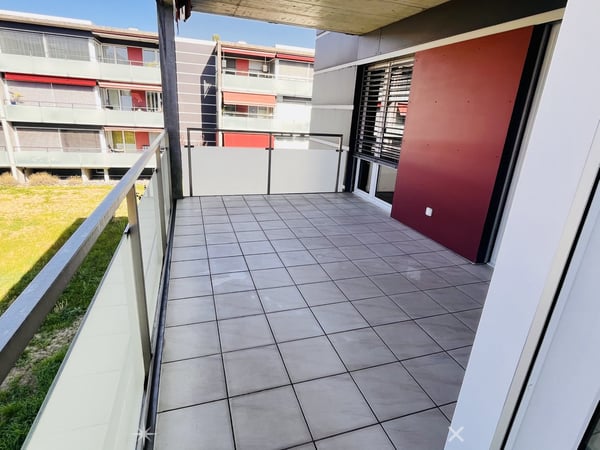 Helle 3-Zimmer-Wohnung mit Balkon und moderner Ausstattung in Biel 3
