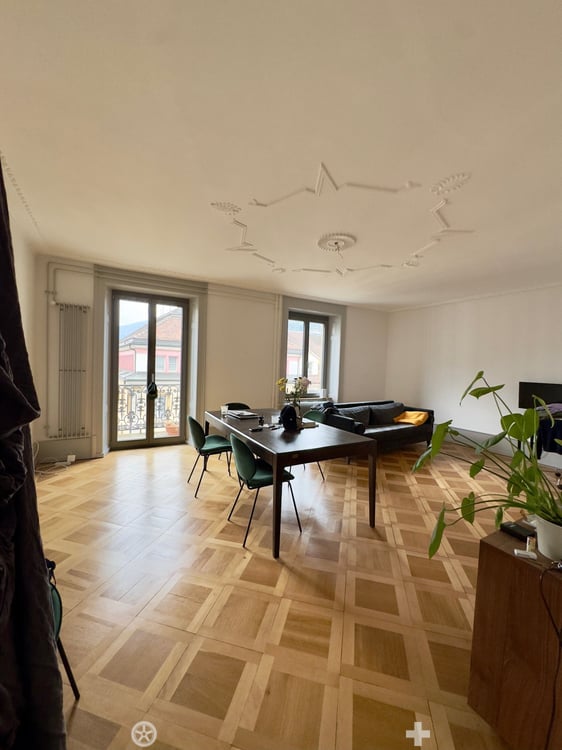 Charmante 2½-Zimmerwohnung im Herzen von Biel 4
