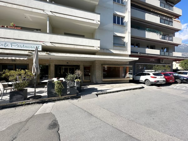 Sierre, local commercial avec sous-sol de 10 m2 aménageable sur demande au cœur de la ville 1