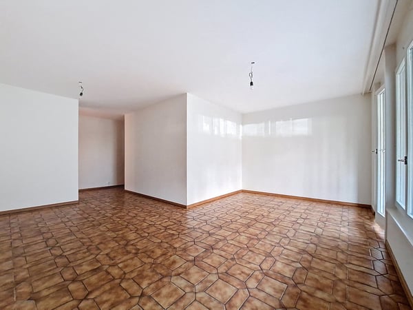 ion, appartement 1.5 pièces au rez avec jardin et place de parc intérieure 4