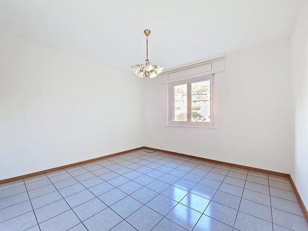 ion, appartement 1.5 pièces au rez avec jardin et place de parc intérieure 13