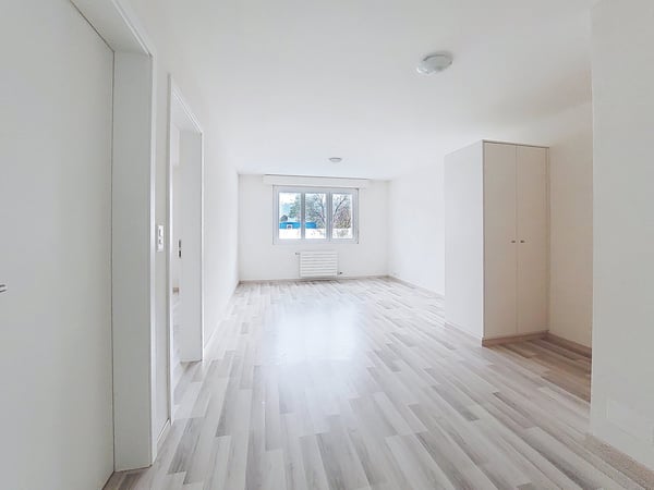 Sion, appartement de 1.5 pièces moderne de 17 m2 avec balcon au sud et place de parc 10