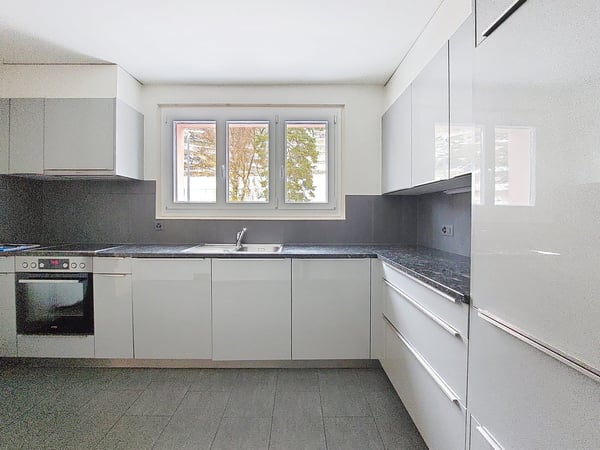 Sion, appartement de 1.5 pièces moderne de 17 m2 avec balcon au sud et place de parc 3
