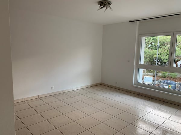 Sion, appartement de 1.5 pièces au centre-ville, proche de toutes les commodités, sans place de parc 3