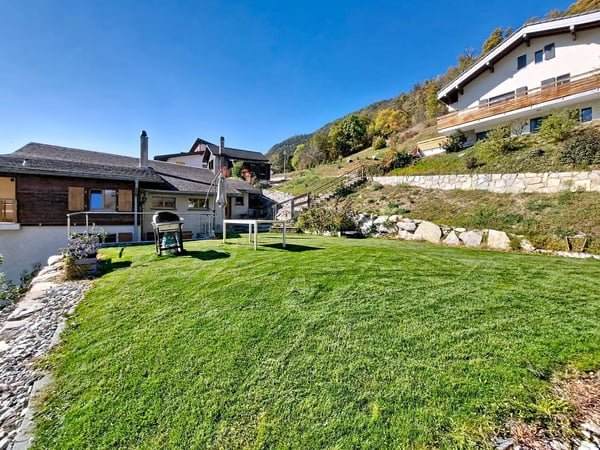 Flanthey – Charmante villa 1.5 pièces avec terrasse, pelouse et garage double 3