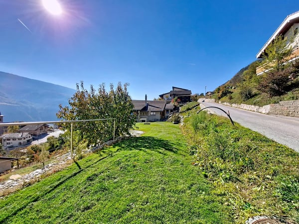 Flanthey – Charmante villa 1.5 pièces avec terrasse, pelouse et garage double 4