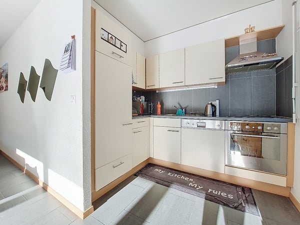 Sion/Pont-de-la-Morge, bel appartement de 1.5 pièces de 120 m2 avec balcon et 2 places de parc 7