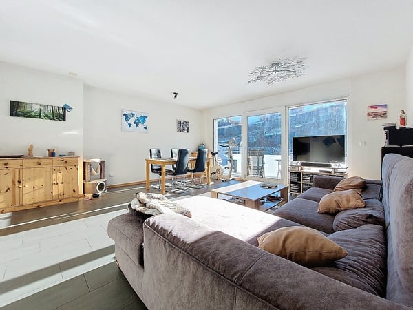 Sion/Pont-de-la-Morge, bel appartement de 1.5 pièces de 120 m2 avec balcon et 2 places de parc 1