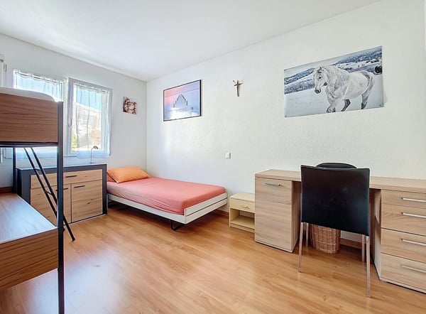 Sion/Pont-de-la-Morge, bel appartement de 4.5 pièces de 104 m2 avec balcon et 2 places de parc 12