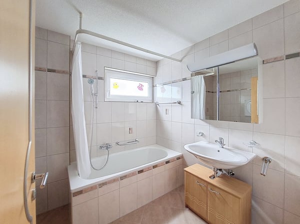 Vétroz, appartement de 4.5 pièces de129 m2 proche des commodités avec garage box et place de parc 18