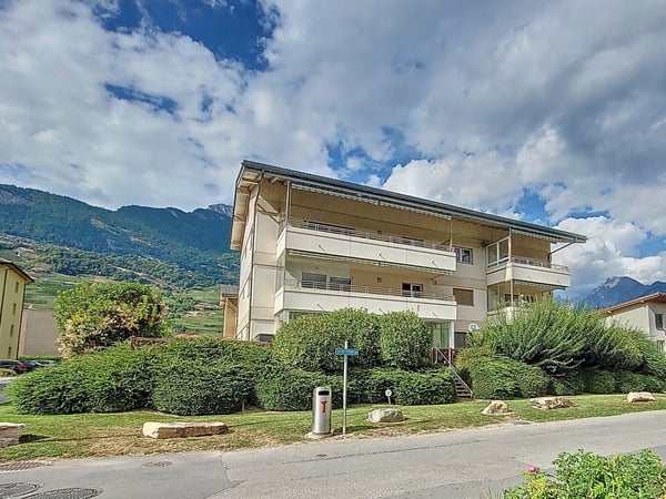 Vétroz, appartement de 4.5 pièces de129 m2 proche des commodités avec garage box et place de parc 1