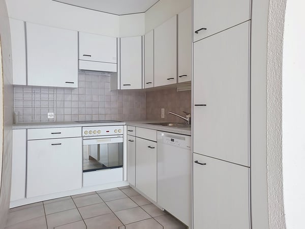 Sion, appartement de 2.5 pièces à l’ouest de la ville avec place de parc 2