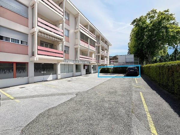 Sion, centre-ville : local commercial de 230 m² avec un grand potentiel d'aménagement 8