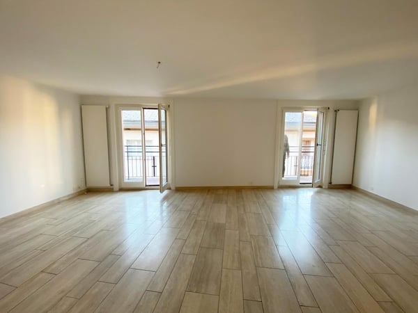 Sion, appartement de 3 pièces au centre-ville et près de la place du Midi 2