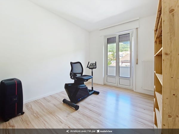 Sierre, appartement de 3.5 pièces dans le quartier de Ste-Croix 13