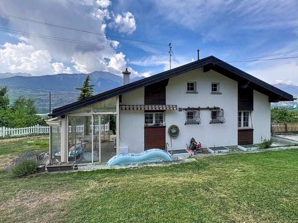 Sion, villa de 5.5 pièces de 197m2 sur les hauts de Bramois, en pleine nature, garage, couvert 20