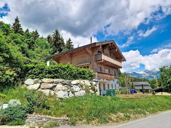 Arbaz, chalet de 5.5 pièces de 175 m2 avec garage et places de parc 23