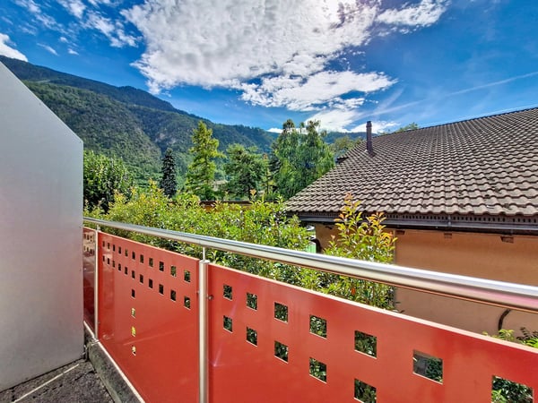 Grône, appartement de 2.5 pièces avec grand balcon et place de parc 14