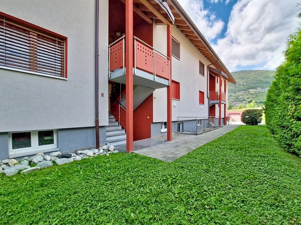 Grône, appartement de 2.5 pièces avec grand balcon et place de parc 16