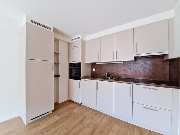 Grône, appartement de 2.5 pièces avec grand balcon et place de parc 5