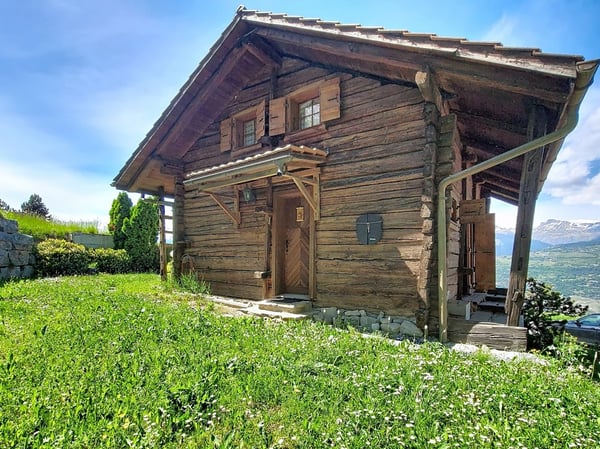 Daillet (Grône), chalet coup de cœur de 99 m² alliant charme et authenticité à 10 minutes de Nax. 19