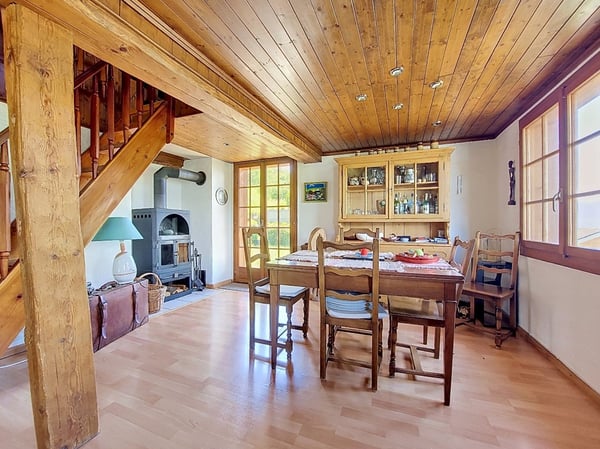 Daillet (Grône), chalet coup de cœur de 99 m² alliant charme et authenticité à 10 minutes de Nax. 5